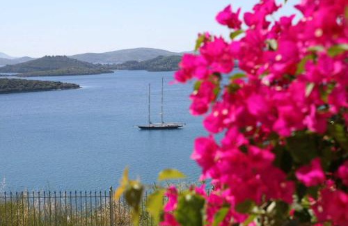 Perigiali Villa | Sol Villa
