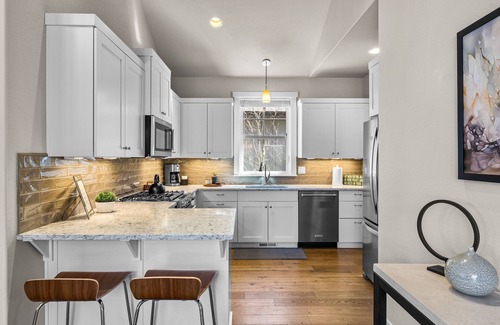 Century West Casa | SolAbode: A Luxury Retreat for All Seasons!