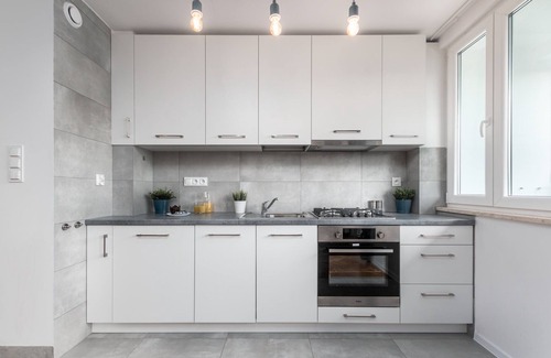 Srodmiescie Apartamento | Solec 79 | Bright Warsaw Apartment | Two Bedrooms