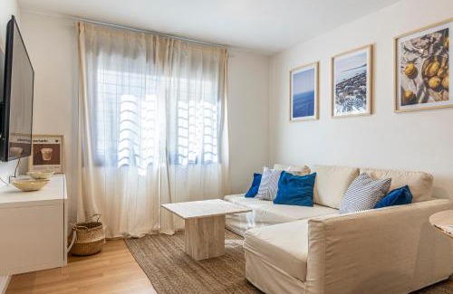Las Acacias Apartamento | SOLIS MARE APARTMENTS - Pedregalejo Beach