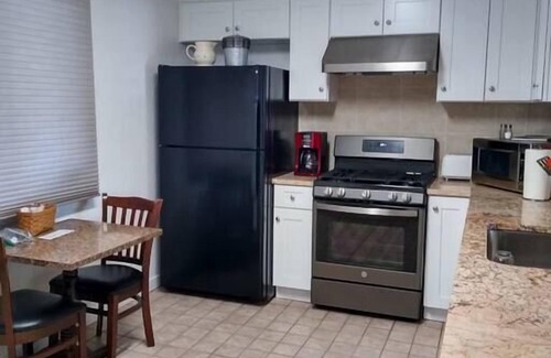 Woods Bay Casa | Solitude by Flathead Lake - two minutes from the beach