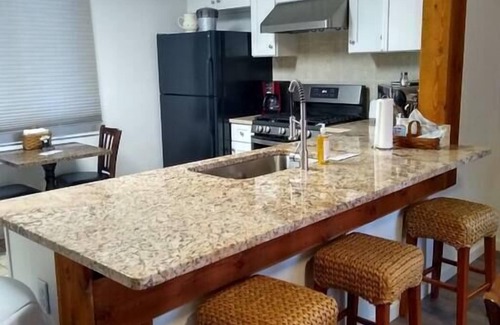 Woods Bay Casa | Solitude by Flathead Lake - two minutes from the beach