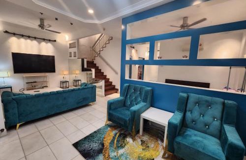 Downtown George Town Casa | Solok Burma Vacation Home @ Gurney Penang
