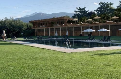 Tesimo Apartamento | Solterra Poolhouse 1
