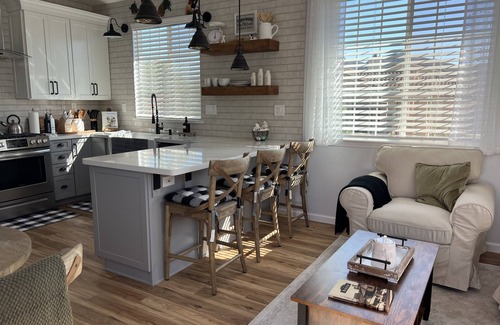 Buellton Cabaña | Solvang/Buellton area holiday/ vacation upscale Rental w/ patio, grill