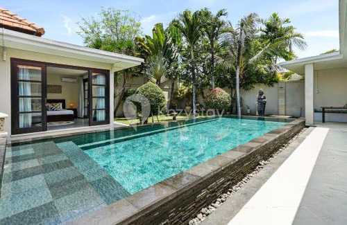 Sanur Villa | Sombra Villa by Kozystay - Sanur