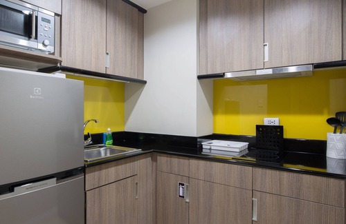 San Lorenzo Apartamento | Somerset Millennium Makati