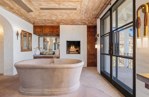 The Mesa Casa | 'Somerset Ranch' 6 BR, 28 acre hillside retreat