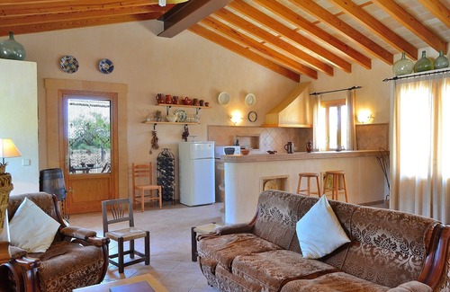 Llubi Villa | Son Bernat 137 acogedora finca en la naturaleza con piscina privada, terraza, jardín y WiFi