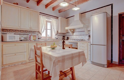 Llubi Villa | SON BURGUET - Preciosa finca con piscina privada y Wifi gratis en Llubí