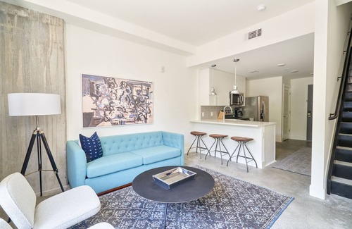 Rutledge Hill Apartamento | Sonder at LC SoBro | Lofted One-Bedroom Apartment