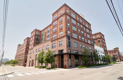 Rutledge Hill Apartamento | Sonder at LC SoBro | Lofted One-Bedroom Apartment