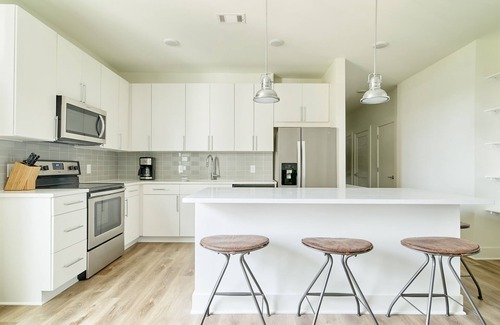 Rutledge Hill Apartamento | Sonder at LC SoBro | Two-Bedroom Apartment