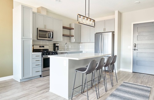 Mill District Apartamento | Sonder at Vicinity | Two-Bedroom Apartment w/ Balcony