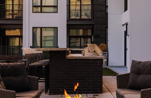 Hillsboro Village Apartamento | Sonder at Village 21 | Two-Bedroom Apartment w/ Balcony