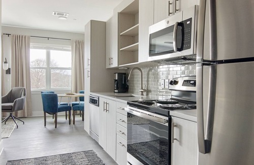 Hillsboro West End Apartamento | Sonder Belcourt | Queen Studio Apartment