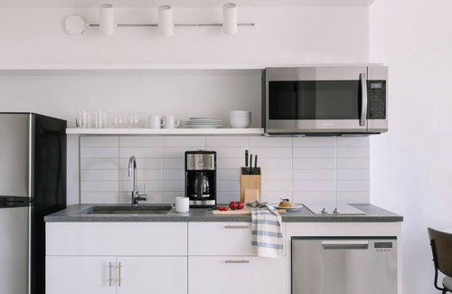 Hunters Point Apartamento | Sonder Court Square | Queen Studio Apartment