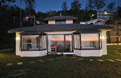 Ooty Cabaña | Songs of the Nilgiris: Cozy 3B Retreat, Breathtaking Views & Peaceful Vibes
