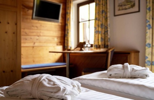 Hintersee Cama Y Desayuno | SONNBERG with rich breakfast buffet - DAS Hintersee