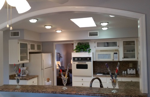 Sun City West Casa | Sonnet Sunshine Retreat - ¡Tu base de operaciones en Sunny Sun City West!