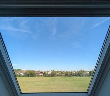 Munchen District Apartamento | sonniges Dachgeschoss am münchner Stadtrand