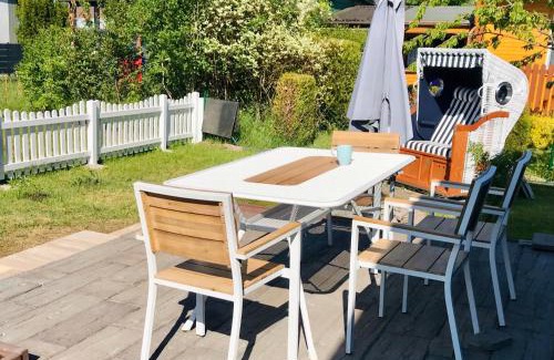 Monkebude Casa | Sonniges Ferienhaus Fischer-Huus vor Usedom & direkt am Haff und Wasserzugang