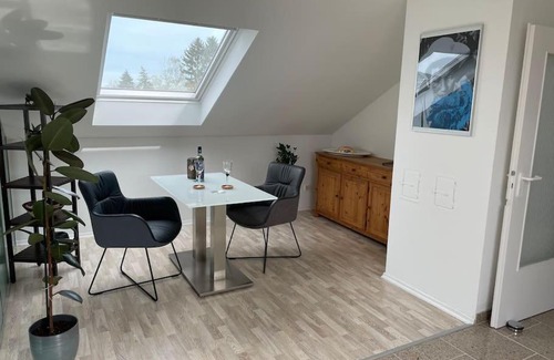 Sankt Augustin Apartamento | Sonniges Wohlfühl-Appartment in zentraler Lage