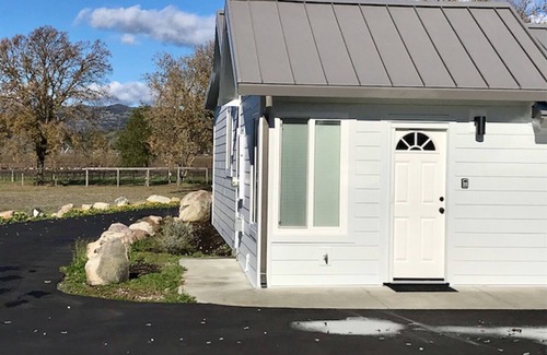 Sonoma Cabaña | SONOMA: Debajo de las mayacamas y entre las viñas.