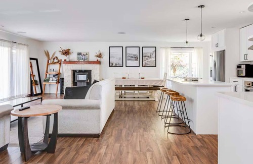 Sonoma Casa | Sonoma Getaway w/Hot Tub & Backyard Oasis - Dog OK
