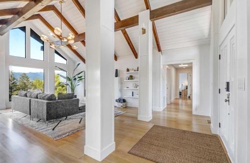 Fetters Hot Springs-Agua Caliente Casa | Sonoma Hilltop Estate With 3 Bedrooms And Pool - Includes Wine Tasting Passport