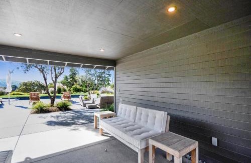 Fetters Hot Springs-Agua Caliente Casa | Sonoma Hilltop Estate With 3 Bedrooms And Pool - Includes Wine Tasting Passport