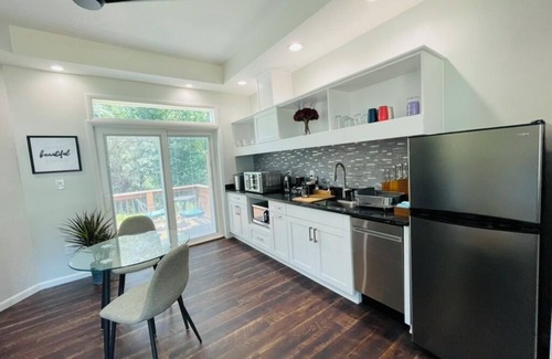 Charlottesville Casa | SONSAK - 943 Jefferson Lake Drive