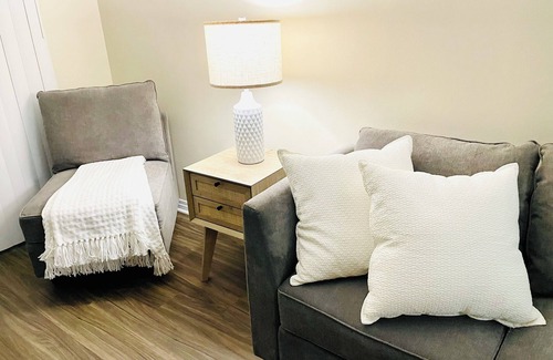 Redondo Beach Apartamento | Soothing Beach Apartment in Redondo Beach…20 steps to Ocean!