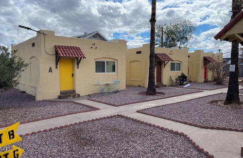 Downtown Phoenix Cabaña | Soothing cottage with AC/heat in sunny Phoenix