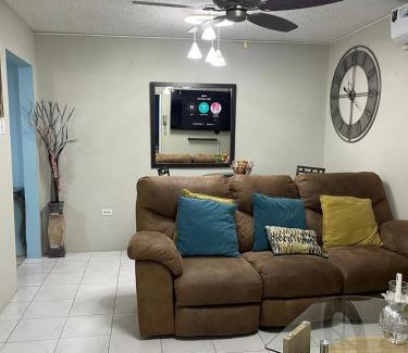 Camperdown Casa | Soothing Getaway 2 Bedroom Home