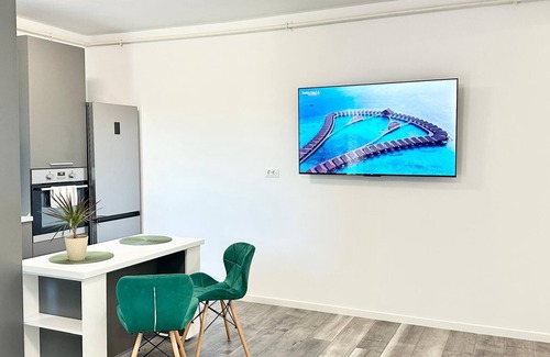 Baia Mare Apartamento | Soothing studio with AC, WiFi and free parking in Baia Mare