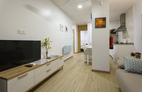 Burela Apartamento | Sophie Apartments 'Grande' with Private Terrace and Wi-Fi