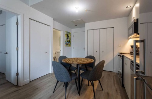 Cite Multimedia Apartamento | Sophisticated 1BR Escape | Charm in Old Port