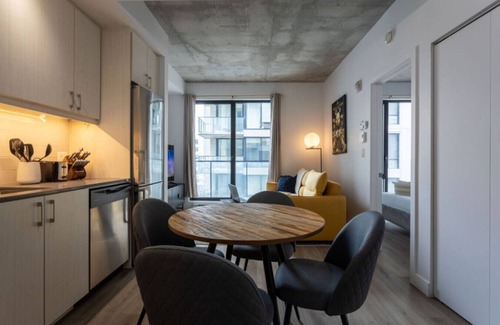 Cite Multimedia Apartamento | Sophisticated 1BR Escape | Charm in Old Port