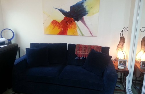 North of the Panhandle Condominio | Sophisticated 2BR with parking - centrally located!