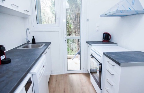 Kifisia Apartamento | Sophisticated Apt in Charming Kifisia