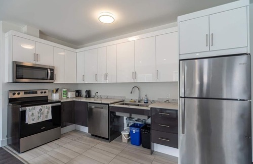 North End Apartamento | 241 Sophisticated apt with AC