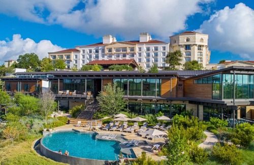 Wetmore Condominio | Sophisticated Relaxation at Texas Hill Country!