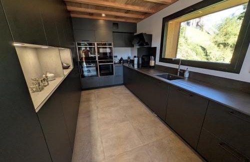 Vaujany Chalet De Esquí | Sophisticated, Relaxed Chic - Chalet Sika rented Sunday-Sunday