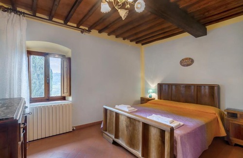 Radda in Chianti Casa | Sopra - La colonica nel Chianti