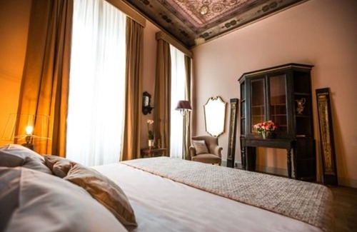 Oltrarno Casa | Soprarno Suites