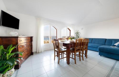 Sorrento Casa | SorrentoVibes - Sea view Rooftop Apartment with Jacuzzi & Garden