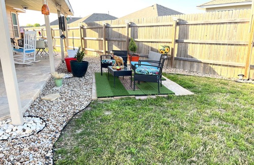 Austin Casa | SOSA’S FAMILY AGRADABLE ALOJAMIENTO A SOLO 5 minutos de TESLA