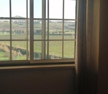 Arruda dos Vinhos Casa | Sossego e tranquilidade-Valley Guest House-Perto de Lisboa-Estacionamento à porta do alojamento
