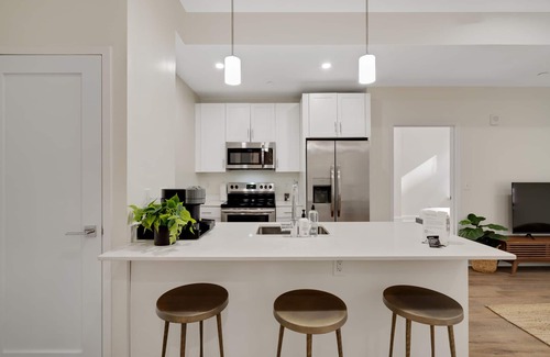 Center City East Apartamento | Sosuite | 2BR Apt w W/D, Gym, Lounge